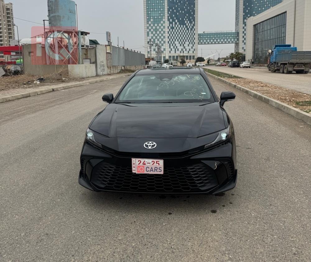 تۆیۆتا کامری